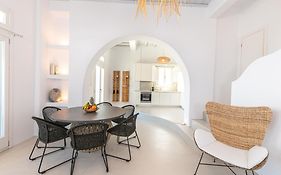 Carpe Diem Villas Mykonos ,Heated Pool!